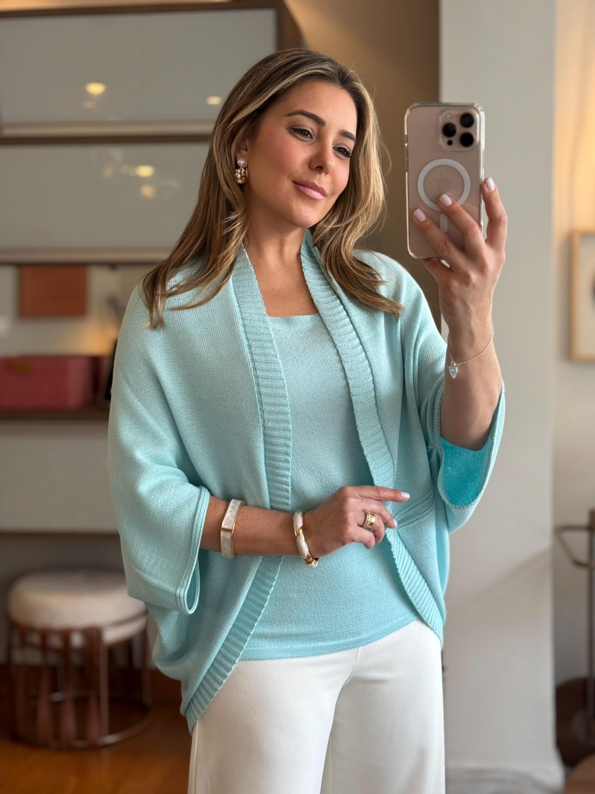 A Arte e Versatilidade das Roupas de Crochê Femininas